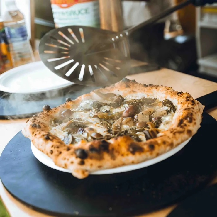 Frische Pizza von JONIS CATERING